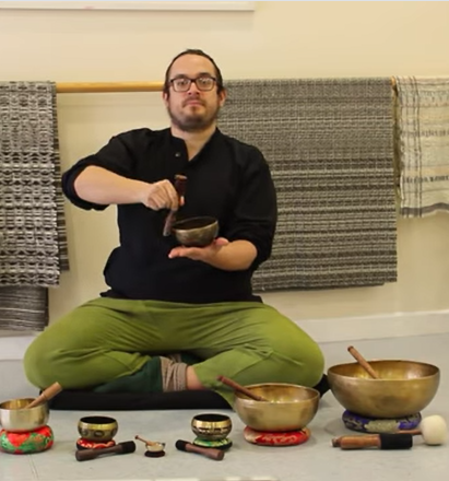 The Dos and Don’ts of Playing a Singing Bowl