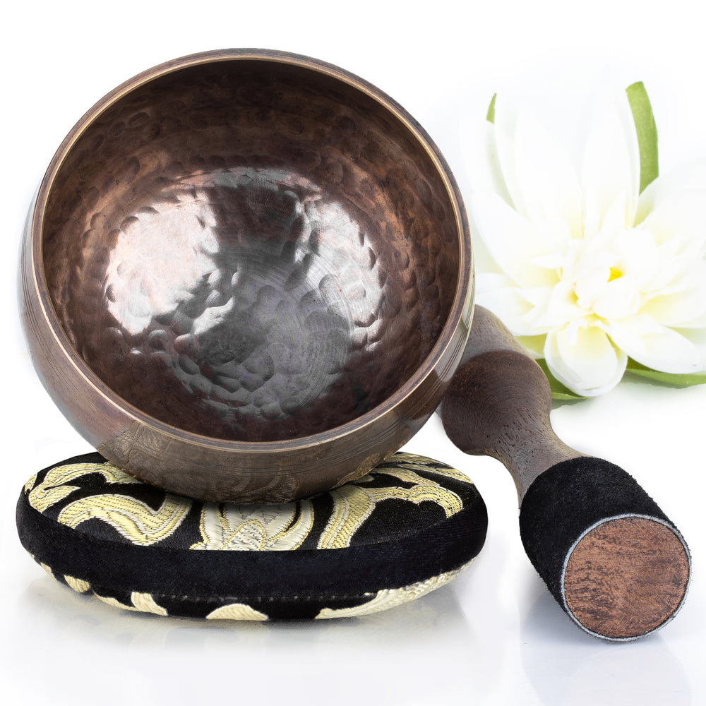 
                  
                    Brown Glossy Bowl with Black Pillow ~ Simplicity Pattern Beaten ~ Tibetan Singing Bowl Set Singing Bowl Silent Mind - Silent Mind
                  
                