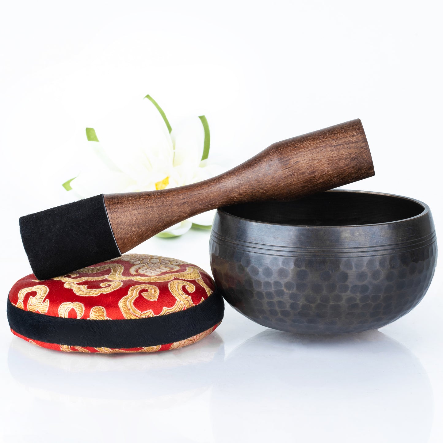 
                  
                    Brown Matte Bowl with Red Pillow ~ Simplicity Pattern Beaten ~ Tibetan Singing Bowl Set Singing Bowl Silent Mind - Silent Mind
                  
                